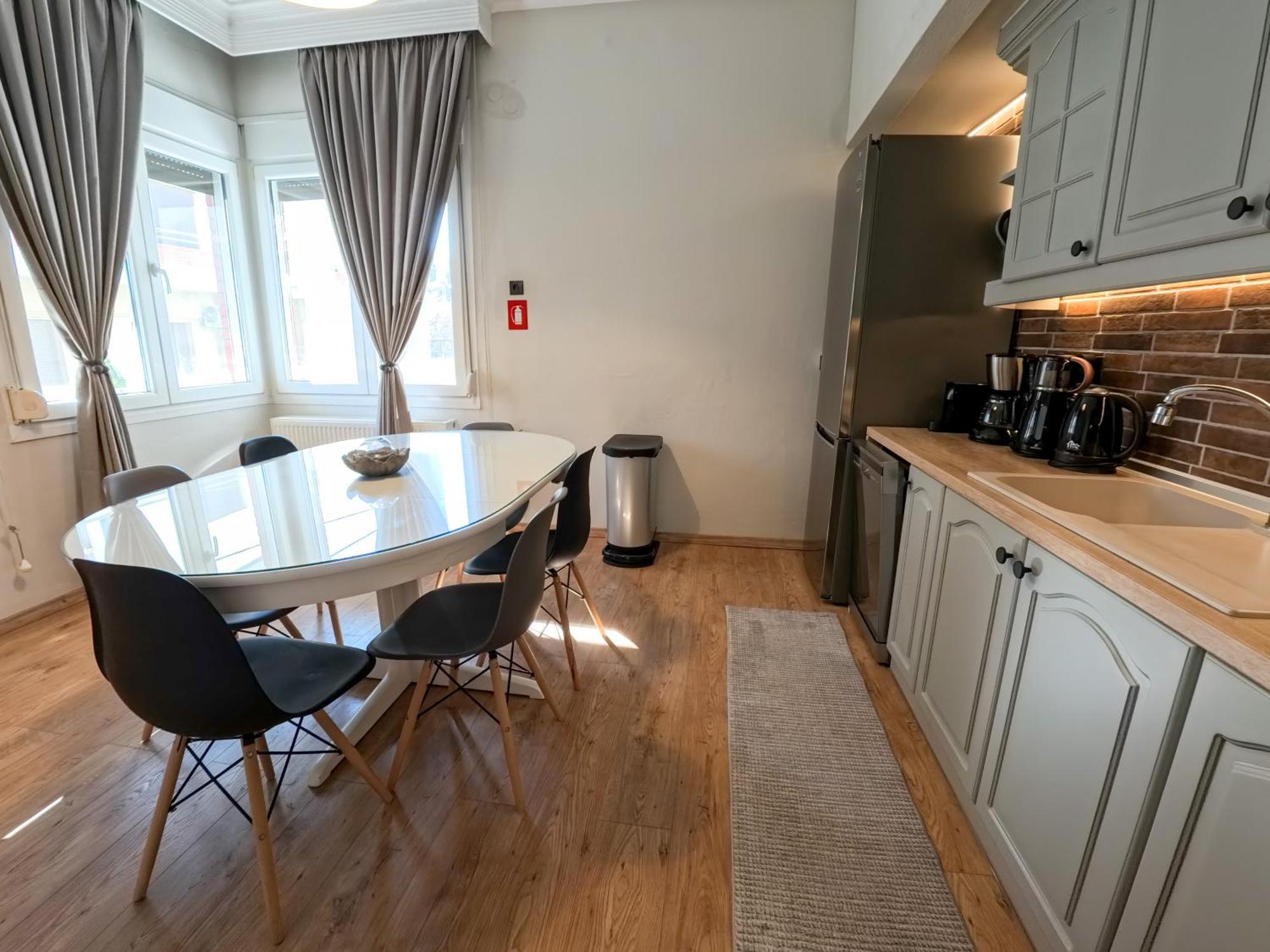 Living Life Apartment Komotini Exterior photo